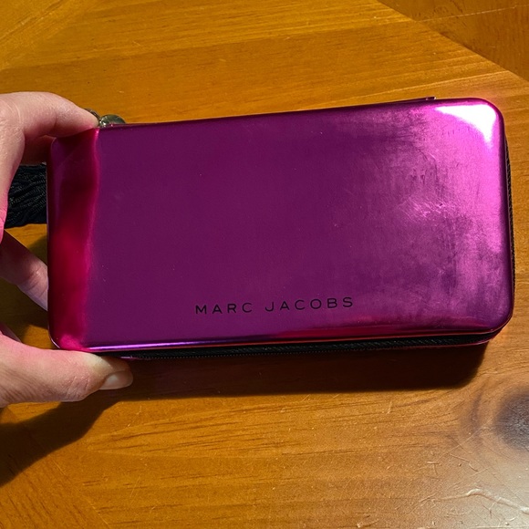 Marc Jacobs Cosmetic Case/Clutch - Picture 6 of 13